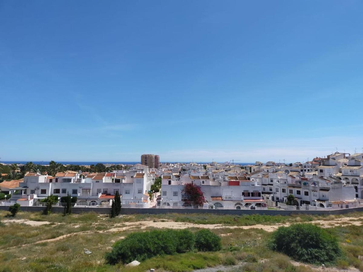 Estudio Comodo En Torrevieja Exterior foto