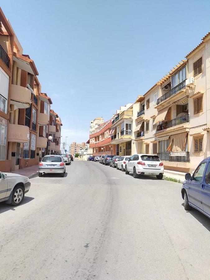 Estudio Comodo En Torrevieja Exterior foto